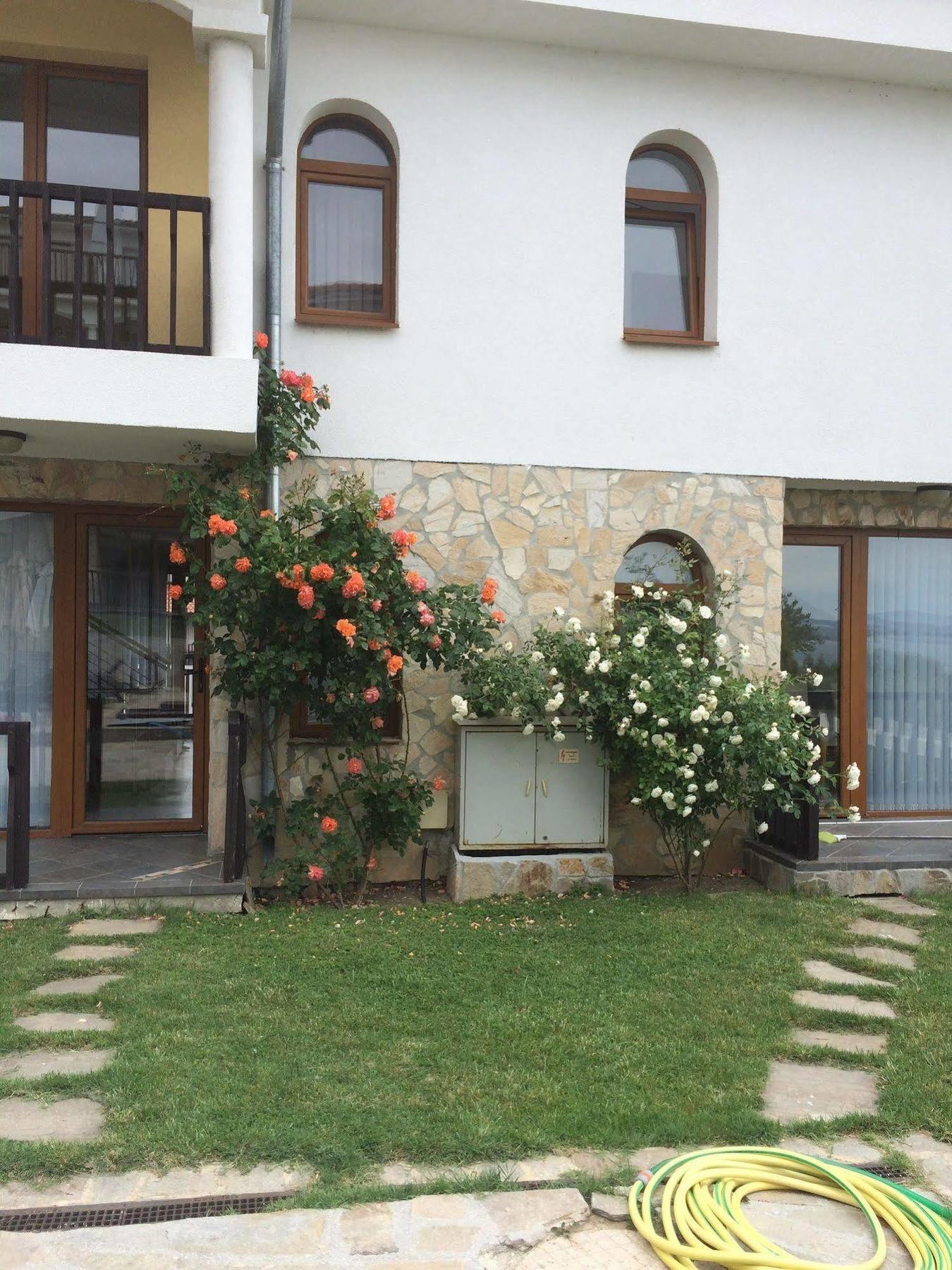 Tsb Sun Coast Apartments Свети-Влас Экстерьер фото